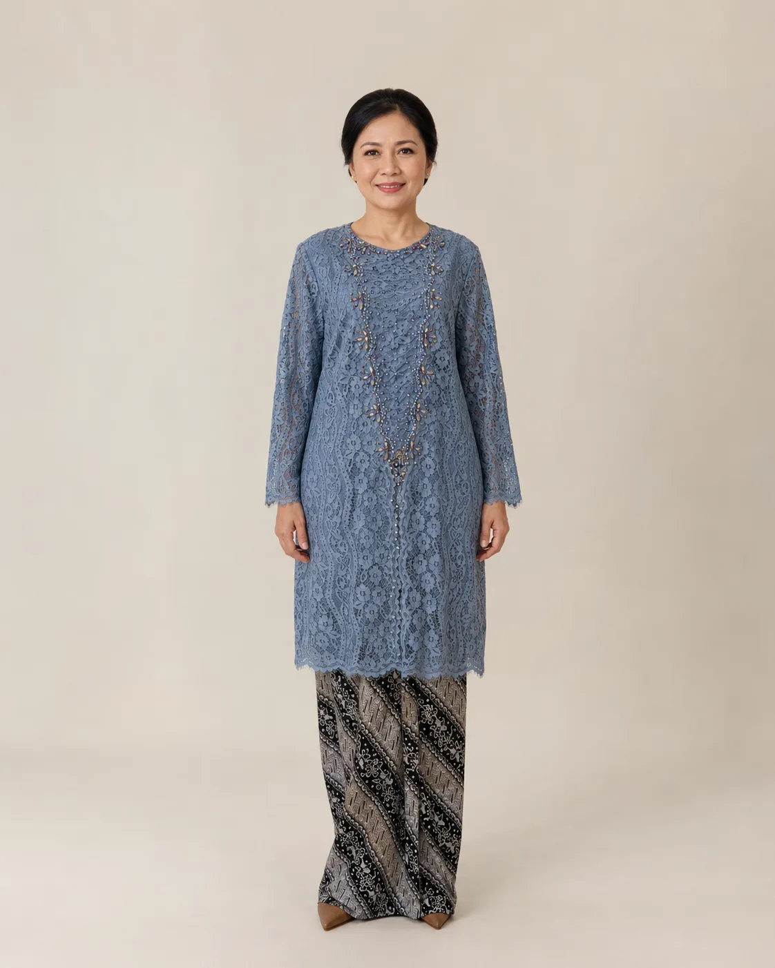 Kebaya Blue untuk Mom