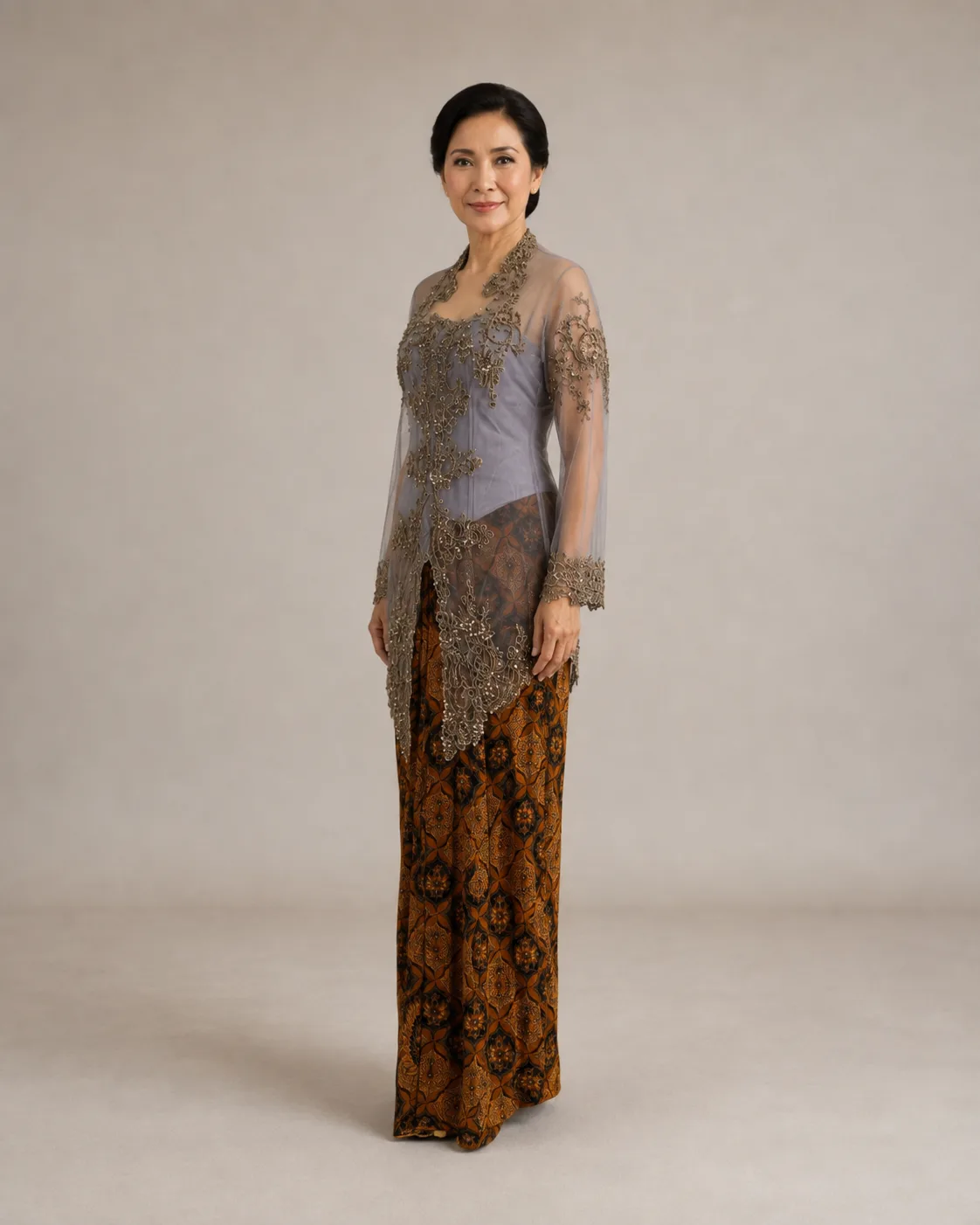 Kebaya Silver untuk Mom